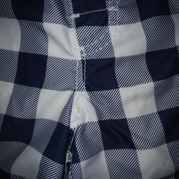 4/$20 Toddler boy OshKosh checkered swim trunks 2T - Picture 6 of 15